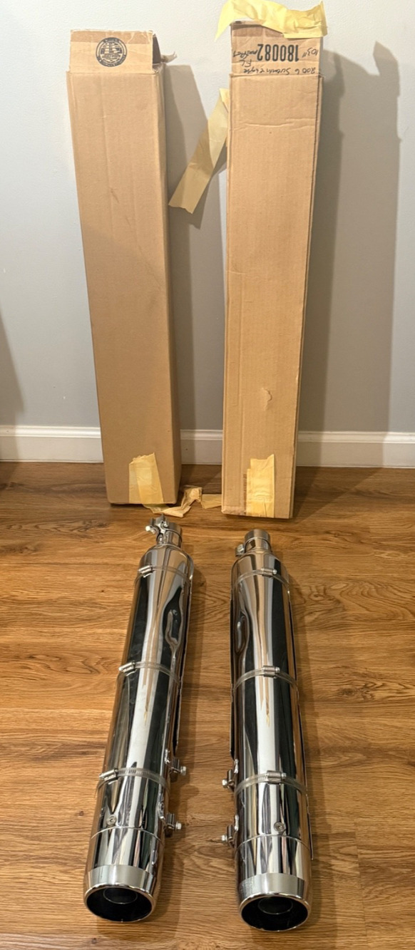 NOS Harley OEM Mufflers 66080-06 & 65913-06 Chrome Slip-On Catalytic Pair